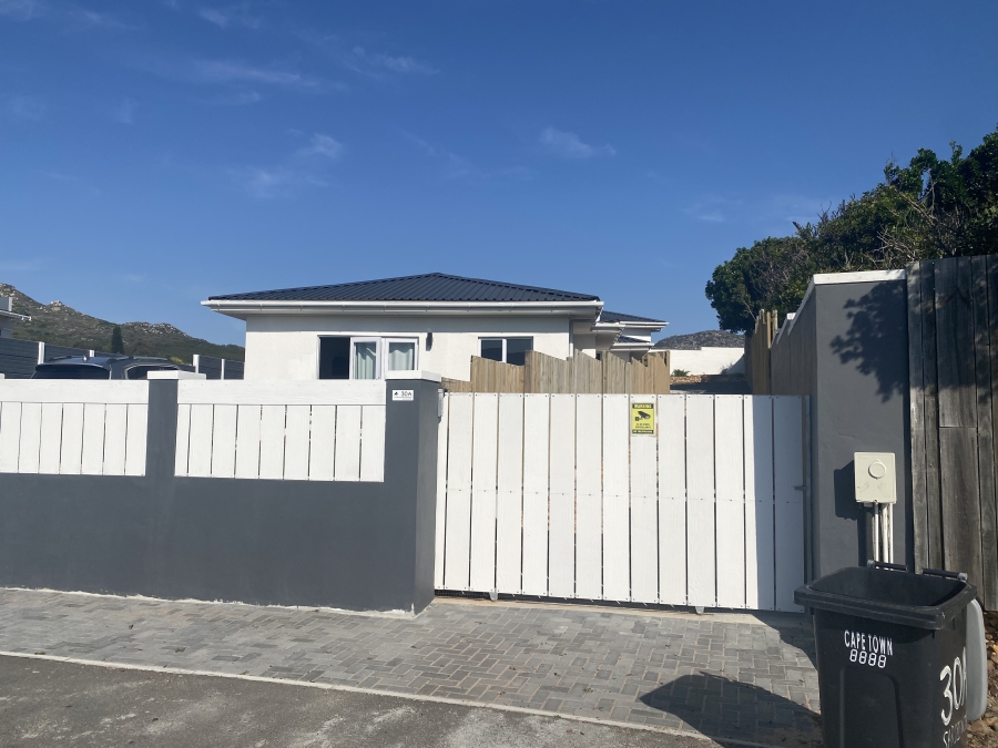 3 Bedroom Property for Sale in Capri Western Cape